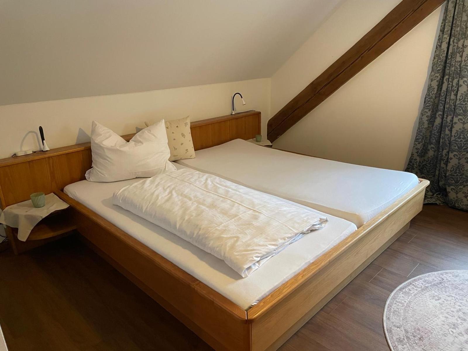 Il Castello Hotel Haiming Екстериор снимка